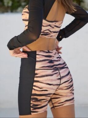 Beach Bunny Brighton Biker Shorts Tiger Print High Waist Activewear XS NWT